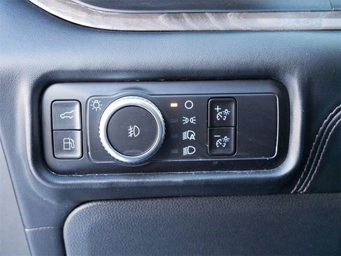 Used 2023 Ford Explorer Platinum w/ Technology Package image 16