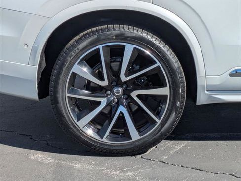 Used 2018 Volvo XC90 T6 Inscription w/ Convenience Package image 9