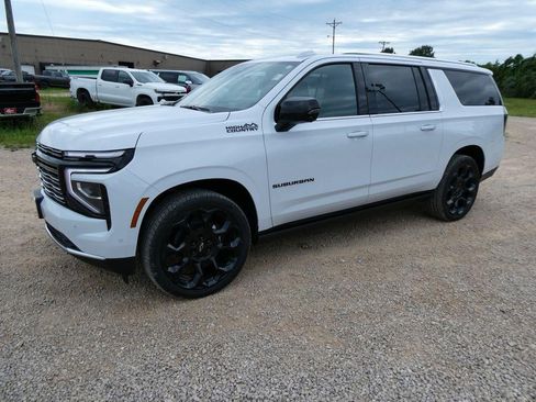 New 2026 Chevrolet Suburban High Country AWD/4WD image 7