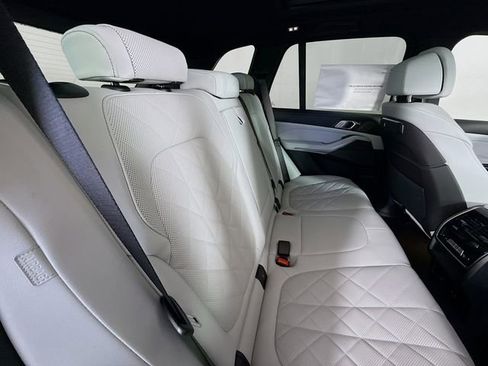 New 2026 BMW X5 xDrive40i w/ M Sport Package image 29