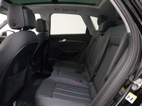 Used 2023 Audi Q5 2.0T Premium Plus w/ Premium Plus Package AWD/4WD image 7