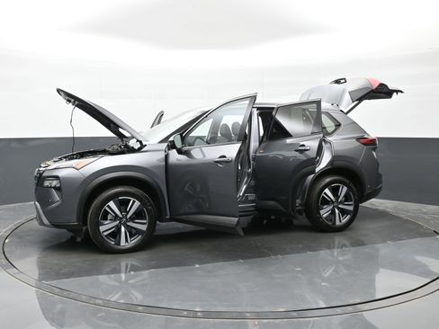 Used 2024 Nissan Rogue SL image 47