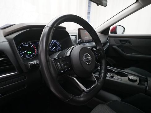 Used 2021 Nissan Rogue S AWD/4WD image 9