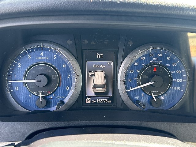 Used 2015 Toyota Sienna XLE Premium FWD image 23