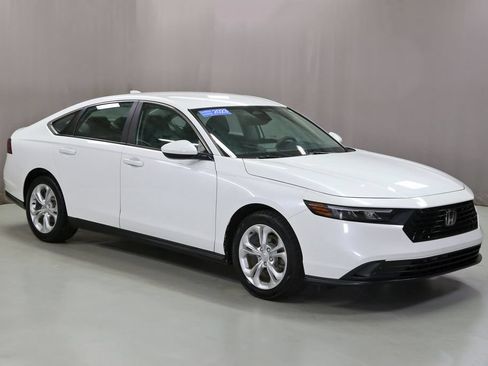 Certified 2023 Honda Accord LX image 1