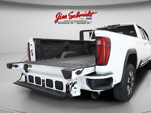 Used 2026 GMC Sierra 3500 Denali w/ Denali Reserve Package AWD/4WD image 40
