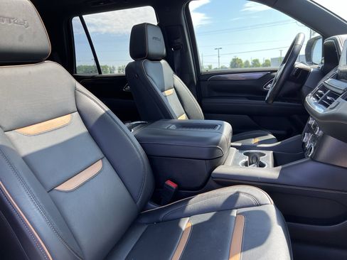 Used 2023 GMC Yukon AT4 w/ AT4 Premium Plus Package AWD/4WD image 35