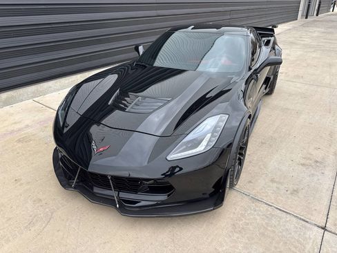 Used 2019 Chevrolet Corvette Z06 image 18