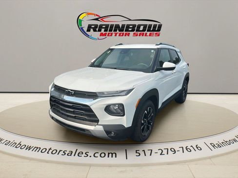 Used 2021 Chevrolet TrailBlazer LT w/ Convenience Package FWD image 1