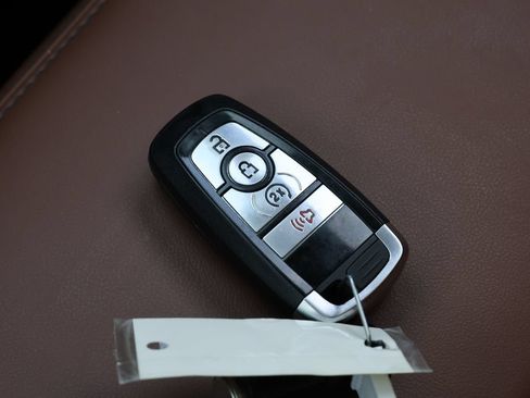 Used 2024 Ford Maverick Lariat FWD image 30