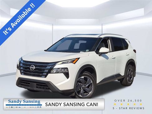 Used 2025 Nissan Rogue SV w/ SV Premium Package FWD image 1