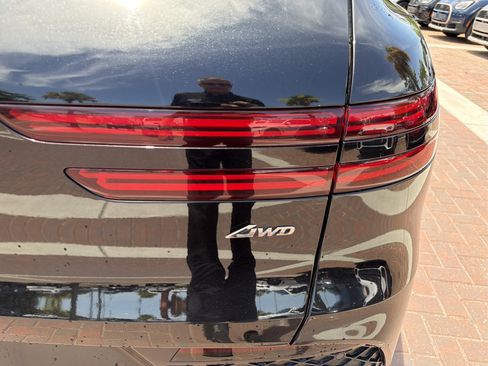 Used 2023 Genesis GV70 2.5T w/ Sport Prestige Package AWD/4WD image 38