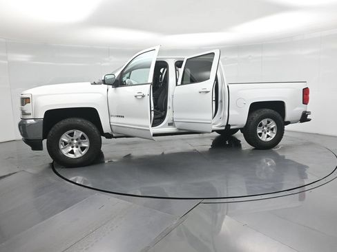Used 2018 Chevrolet Silverado 1500 LT w/ All Star Edition RWD image 31