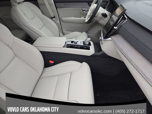 Used 2026 Volvo XC90 B6 Ultra w/ Protection Package AWD/4WD image 14