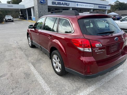 Used 2014 Subaru Outback 2.5i w/ Alloy Wheel Package image 3