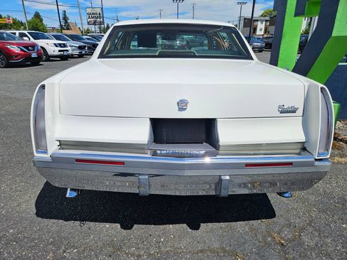 Used 1994 Cadillac Fleetwood Brougham RWD image 4