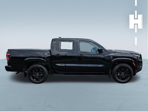Used 2026 Nissan Frontier SV w/ Tow Package RWD image 3