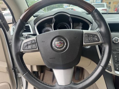 Used 2011 Cadillac SRX Luxury FWD image 22