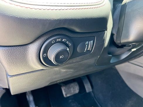 Used 2021 Dodge Durango R/T RWD image 10