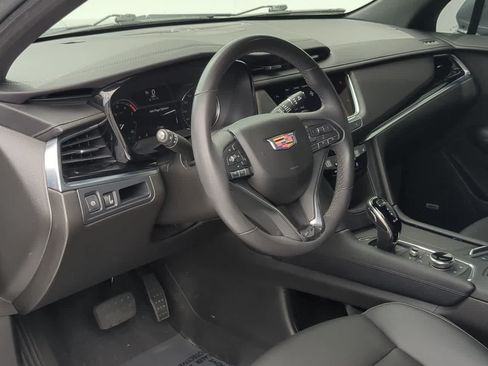 Used 2024 Cadillac XT6 Luxury FWD image 10