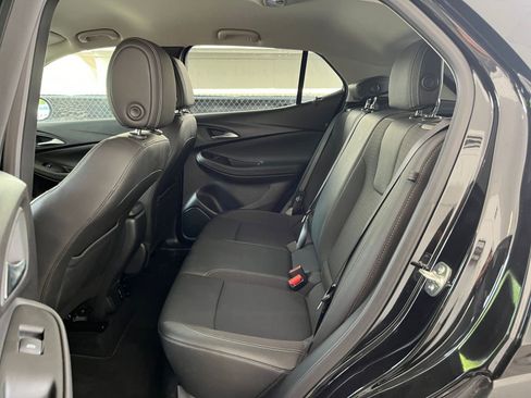 Used 2025 Buick Encore GX Preferred image 25