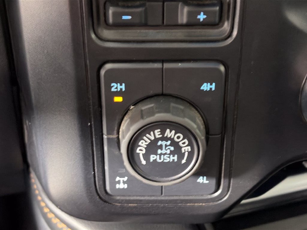 Used 2024 Ford F350 Platinum w/ Tremor Off-Road Package AWD/4WD image 23