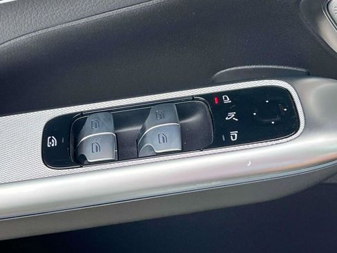 New 2026 Mercedes-Benz GLC 300 4MATIC image 32
