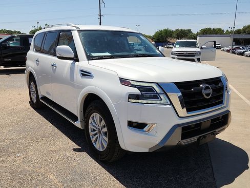 Used 2024 Nissan Armada SV AWD/4WD image 4
