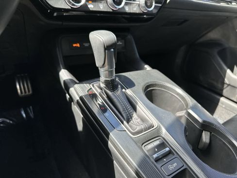 Used 2024 Honda Civic Sport image 18
