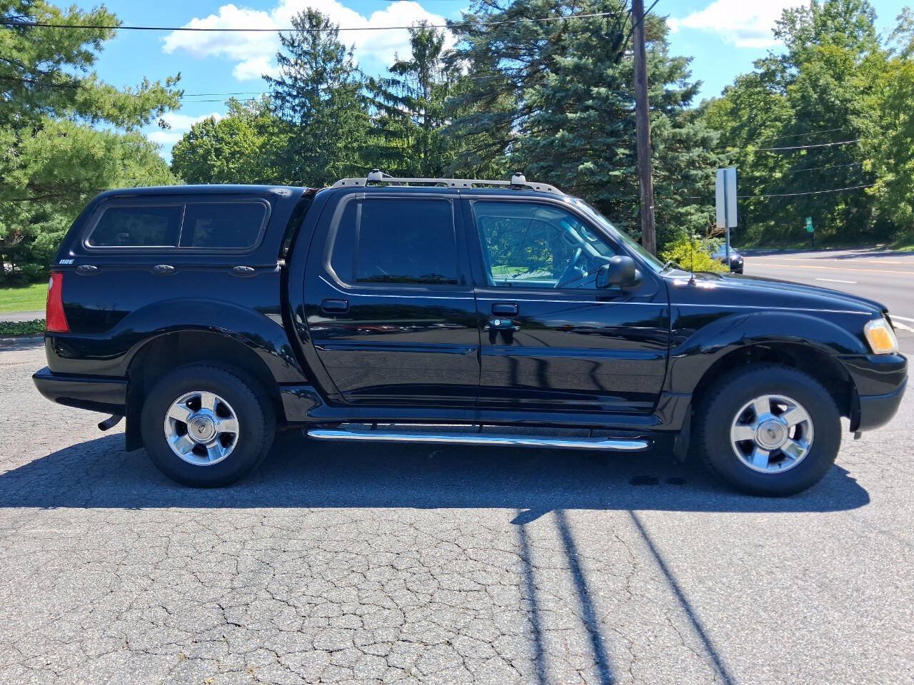 Used 2005 Ford Explorer Sport Trac 4x4 image 9
