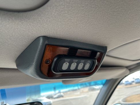 Used 1999 GMC Savana 1500 image 78