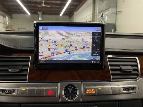 Used 2013 Audi A8 3.0T AWD/4WD image 28