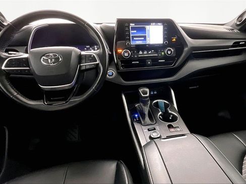 Used 2022 Toyota Highlander XSE image 7