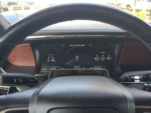 Used 2023 Lincoln Navigator Reserve image 29