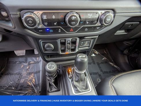 Used 2024 Jeep Wrangler Unlimited Sahara w/ Technology Group image 29