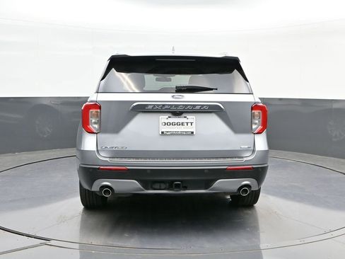 Used 2020 Ford Explorer Limited w/ Class III Trailer Tow Package image 8