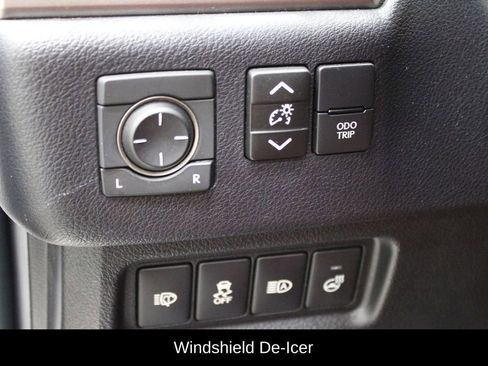 Used 2021 Lexus GX 460 Premium image 21