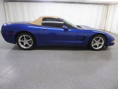 Used 2003 Chevrolet Corvette Convertible w/ Preferred Equipment Group1 RWD image 16