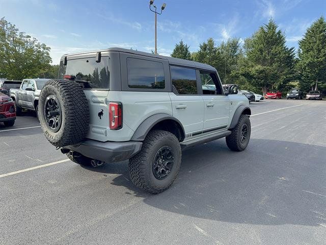 Used 2021 Ford Bronco First Edition AWD/4WD image 3