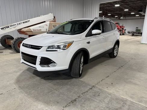 Used 2014 Ford Escape Titanium w/ Equipment Group 401A image 3