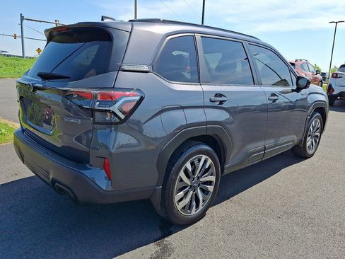 Used 2025 Subaru Forester Touring AWD/4WD image 7