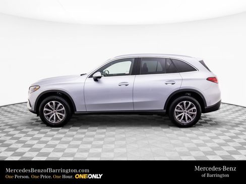 New 2026 Mercedes-Benz GLC 300 4MATIC image 2