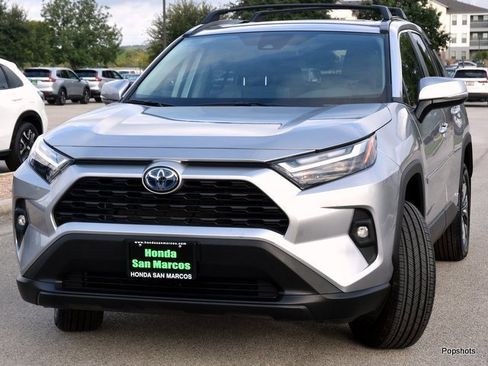 Used 2024 Toyota RAV4 XLE Premium image 1