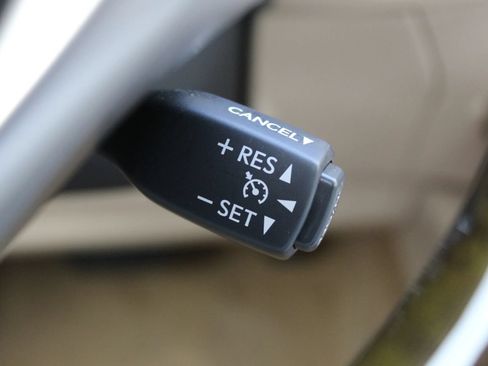 Used 2015 Lexus ES 350 w/ Luxury Package FWD image 19