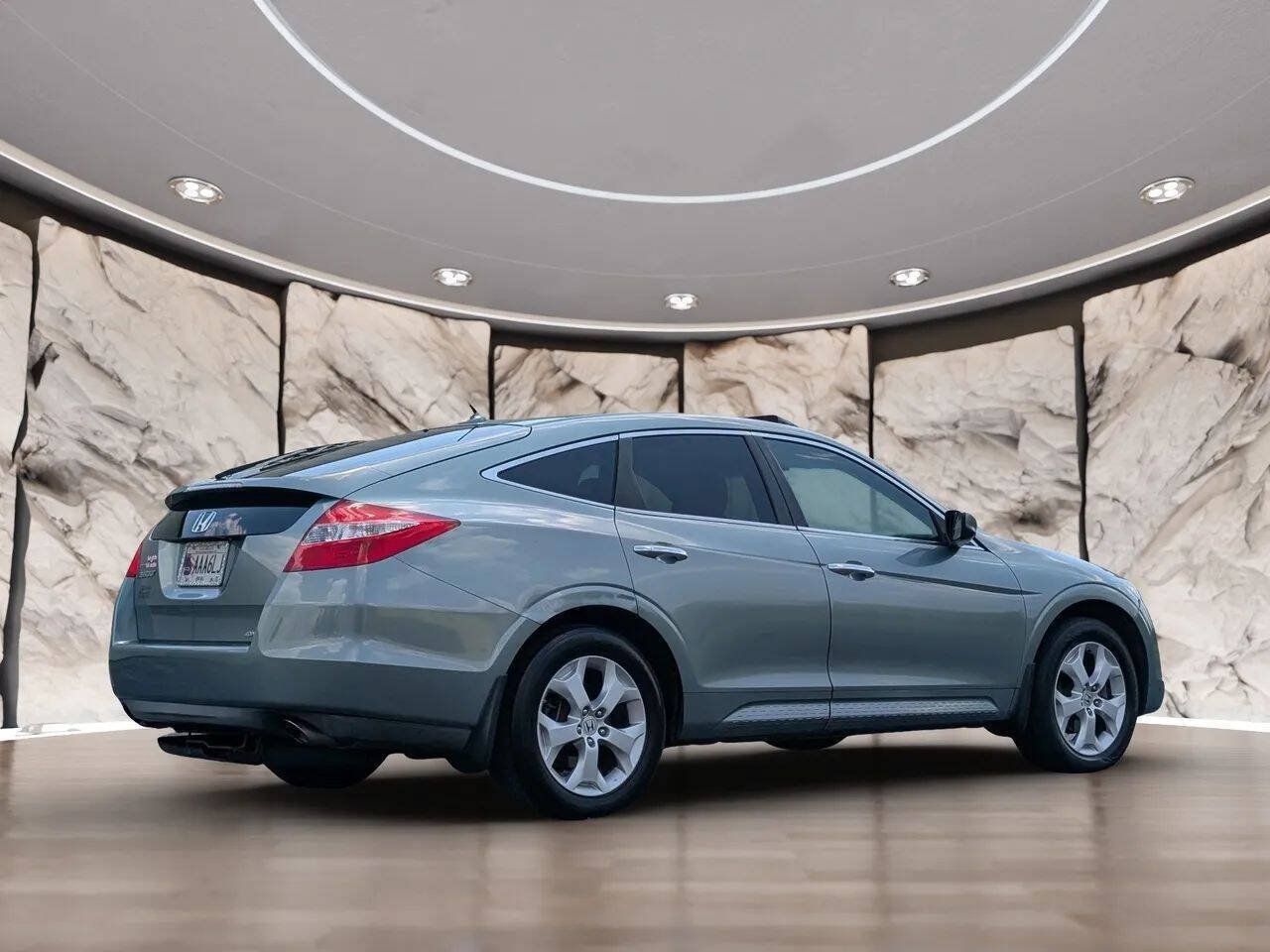 Used 2010 Honda Crosstour EX-L image 11