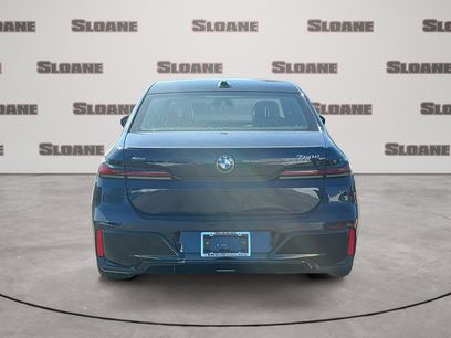 New 2026 BMW 750e xDrive w/ Premium Package