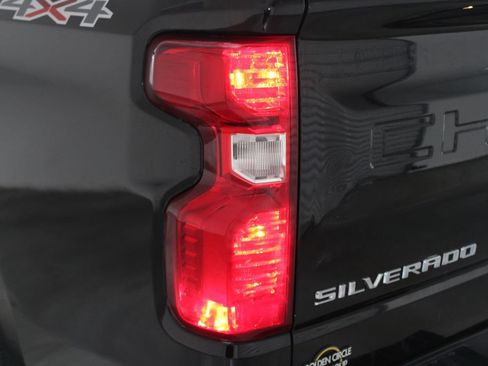 Used 2020 Chevrolet Silverado 1500 LT AWD/4WD image 51