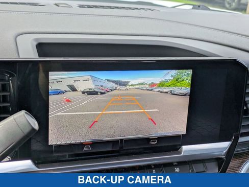 Used 2022 GMC Sierra 1500 SLE image 23