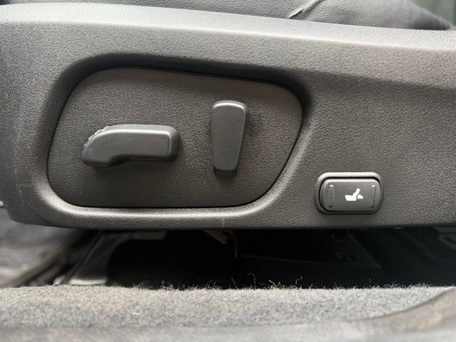 Used 2017 Subaru Forester 2.5i Touring AWD/4WD image 14