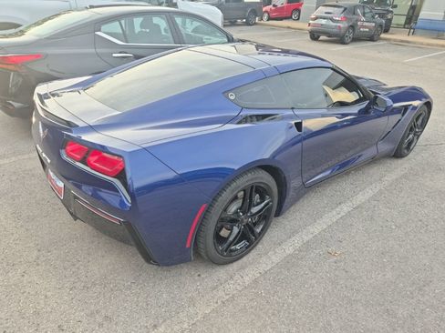 Used 2017 Chevrolet Corvette Stingray Coupe w/ 1LT RWD image 19